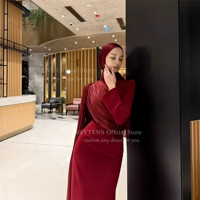 Robe sirène en polyester plissée moderne à offrir pour femme occasions spéciales mariage cérémonie de remise de diplôme anniversaire