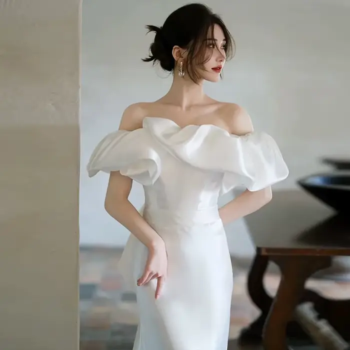 Robe de mariée légère en satin