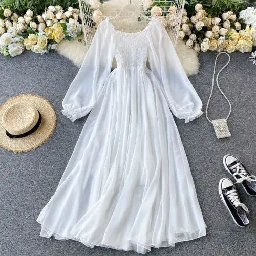 Robe longue élégante en mousseline de soie blanche pour femmes