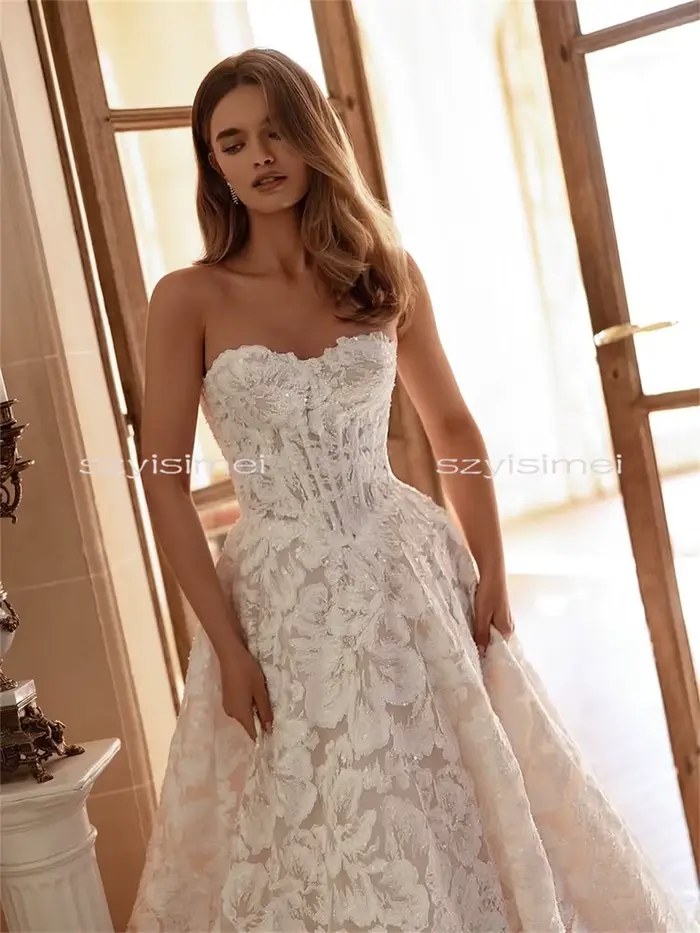 Robe de mariée de luxe en dentelle intégrale