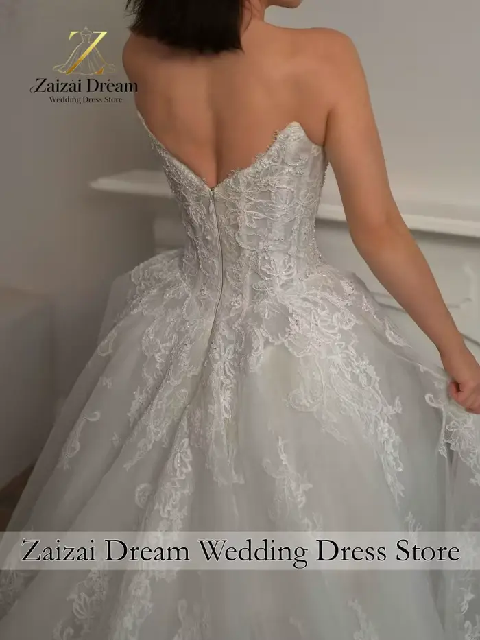 Robe de mariée élégante personnalisée en dentelle avec boléro