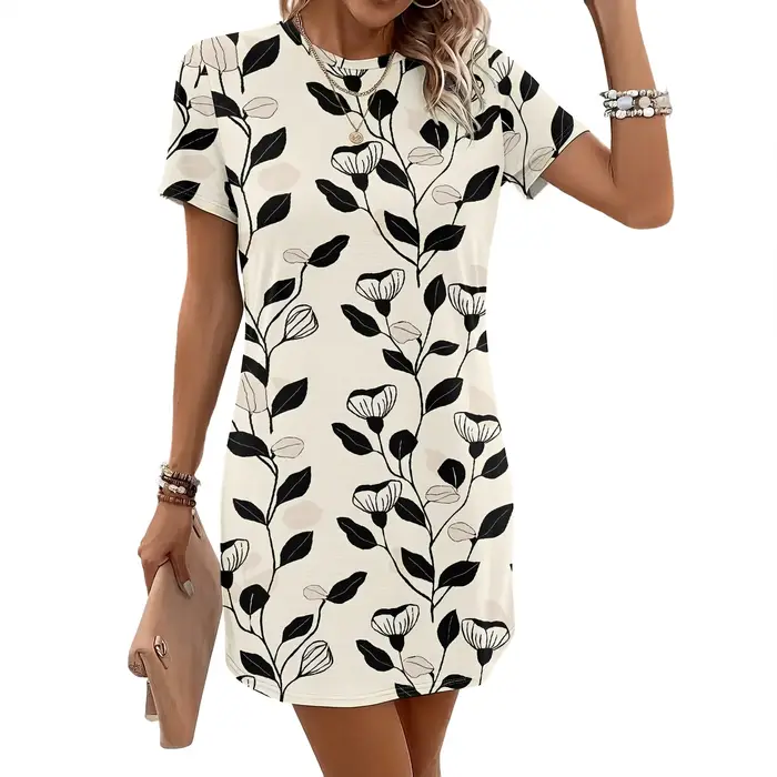 Robe florale à manches courtes