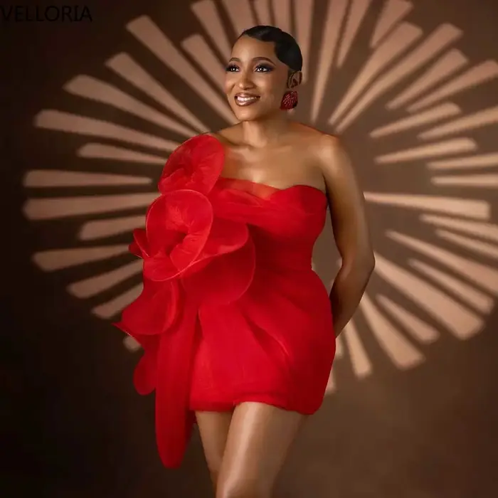 Robe de bal rouge sexy asymétrique à une épaule, en mousseline de soie avec fleurs 3D, drapée et fro
