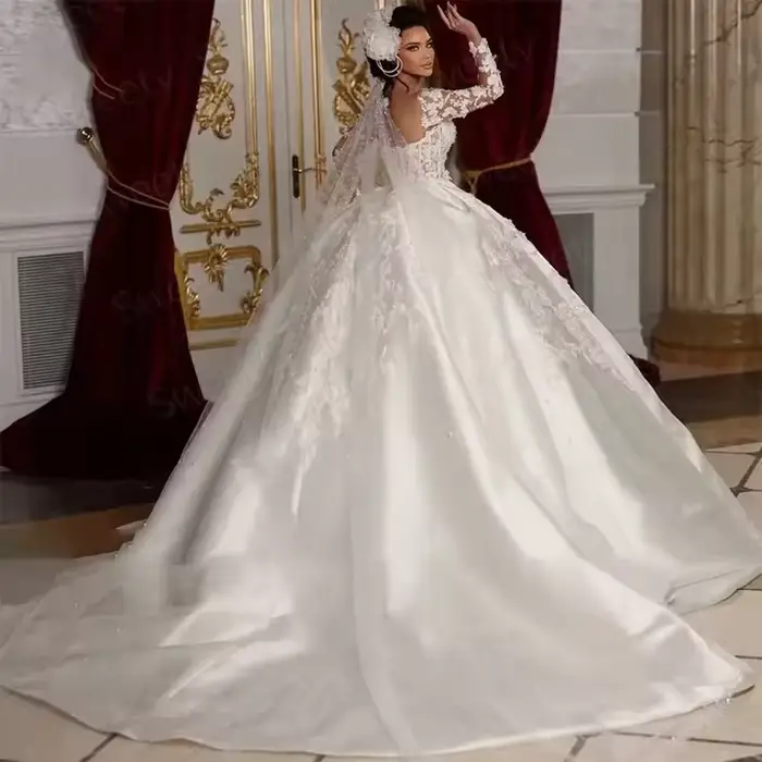 Robe de mariée à manches longues