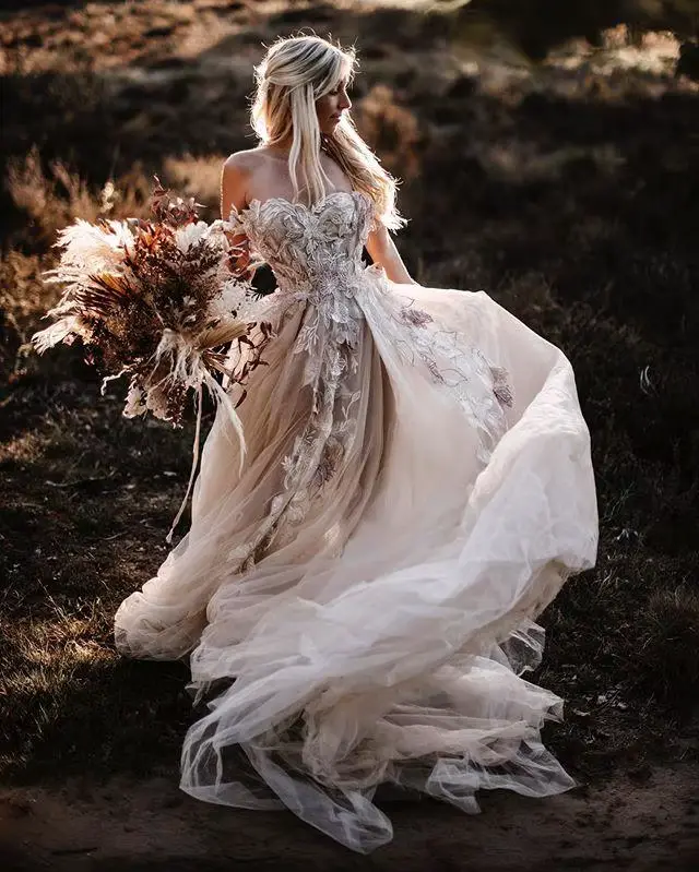 Robes de mariée personnalisées bohème
