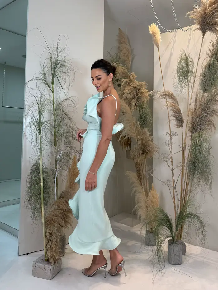 Robe de Soirée Élégante Vert Menthe Col Halter Volants 3D Pour Bal Soirées Spéciales Occasions Fêtes