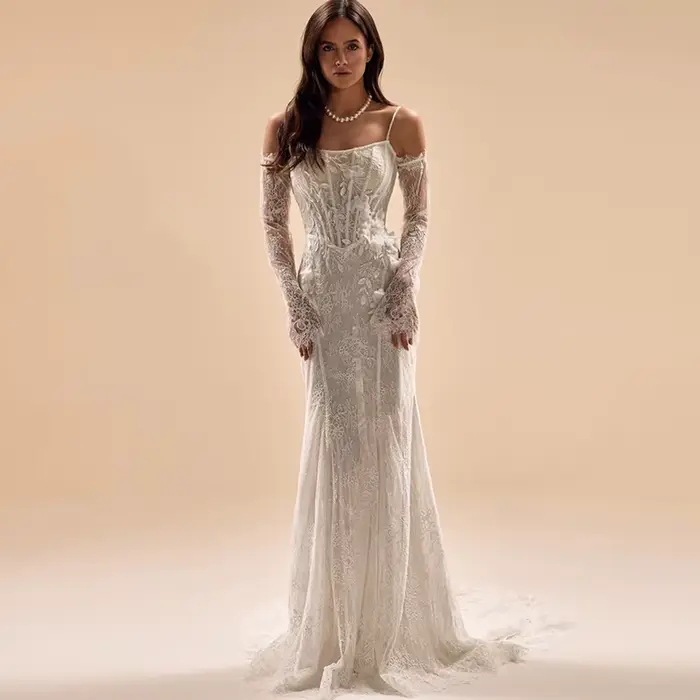Robe de mariée sirène élégante avec appliques de fleurs faites à la main