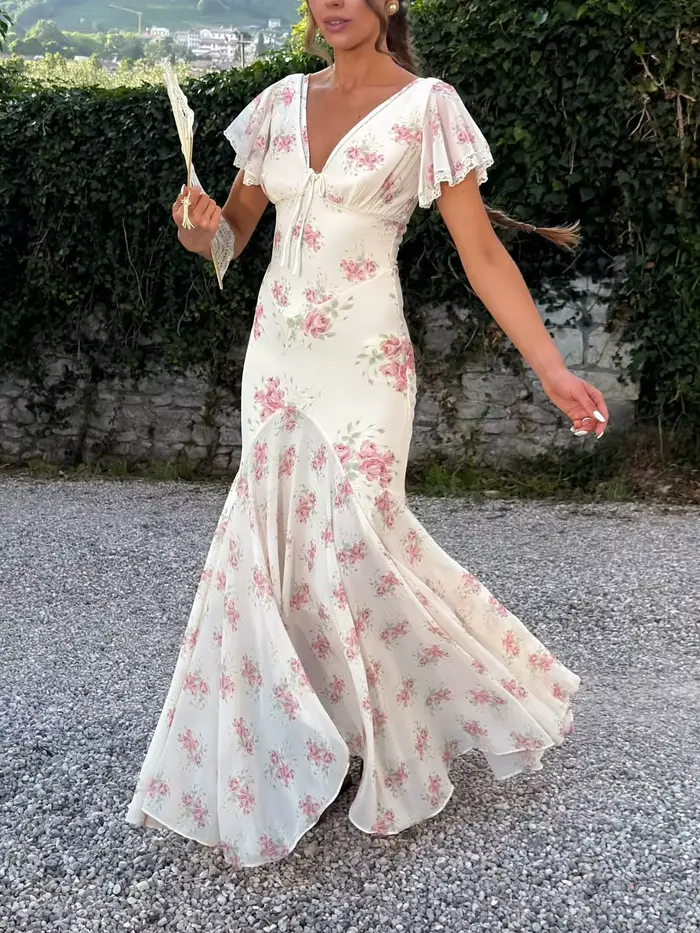 Robe longue chic imprimée avec dentelle
