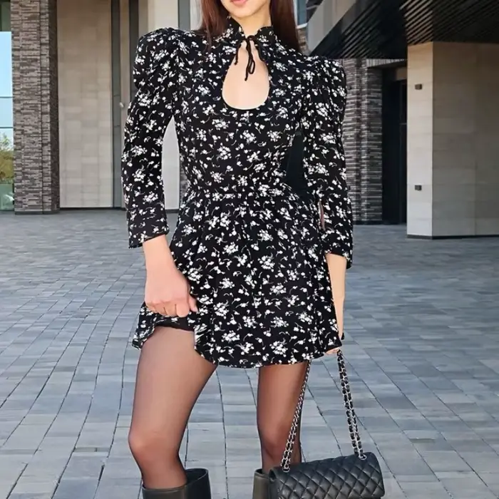 Robe courte florale avec col montant et à nouer, jupe trapèze, taille empire pour femmes, polyester, mini, printemps été