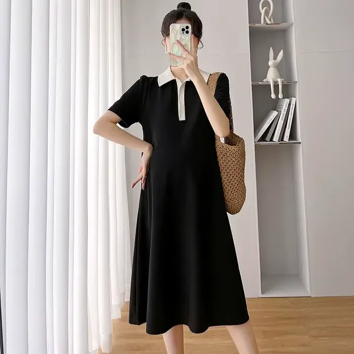 Robe de maternité d'été à manches courtes col rabattu polyester élasthanne dessin animé drap fin pour femmes occasions spéciales grossesse confort élégance
