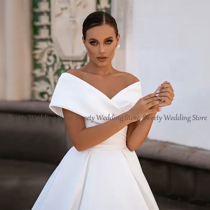 Jiayigong-Magnifique robe de Rhen satin