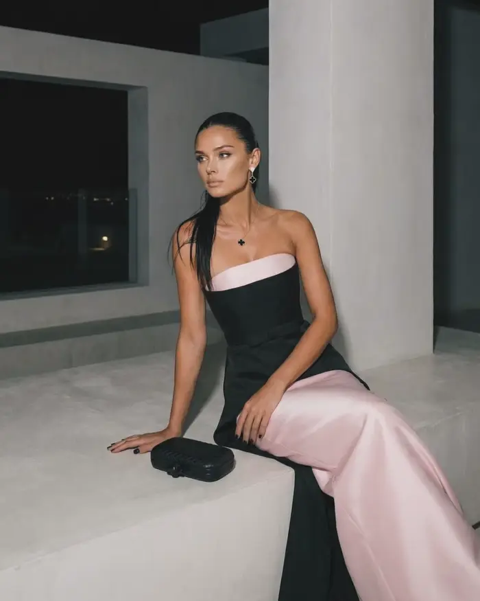 Robe de soirée élégante noire et rose sans bretelles