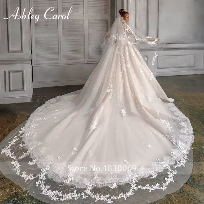 Robe de mariée princesse Ashley Carol à manches longues