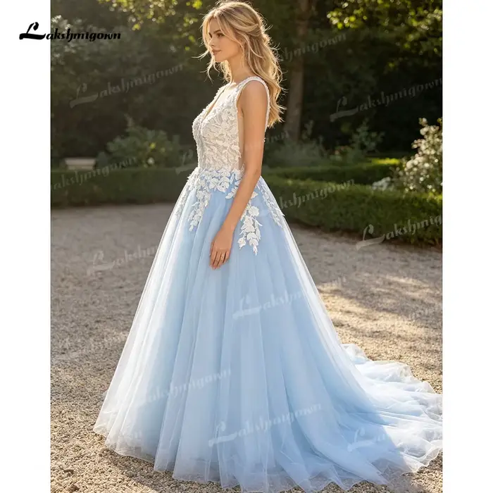 Robe de mariée élégante bleu ciel clair