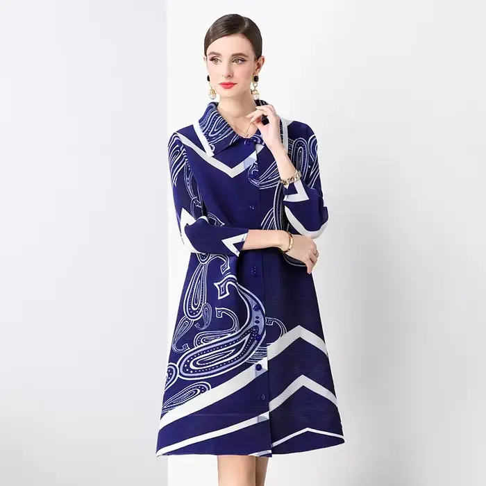 Robe plissée Miyake en mousseline polyester, coupe ample, manches longues, idéale pour femmes, automne-printemps, élégante et confortable pour diverses occasions spéciales