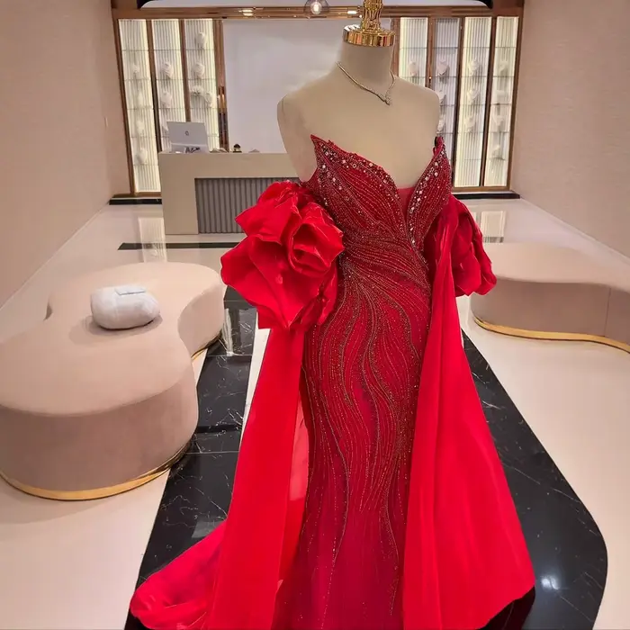 Robe de soirée sirène rouge arabe de luxe, dubaï, avec corsage perlé et manches Cape, Serene Hill, p