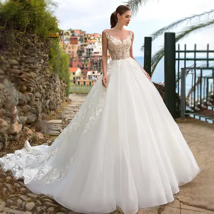 Robe de mariée Ashley Carol élégante