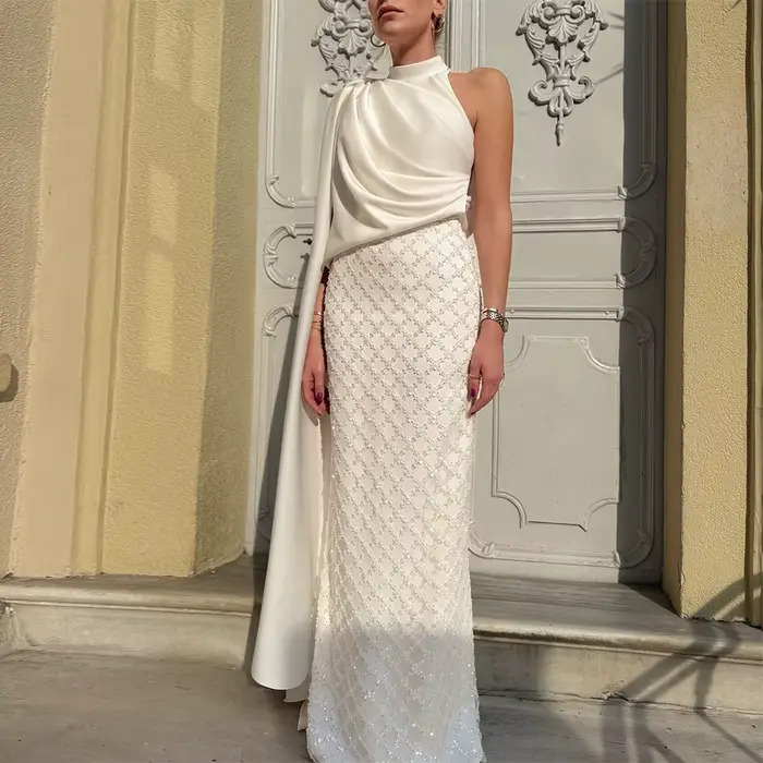 Robe de Mariée Blanche Personnalisée en Satin Style Moderne à Col Montant Ornée de Perles Occasions Spéciales Femme