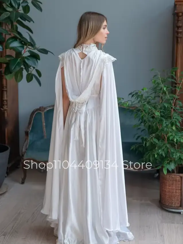 Robe de mariée victorienne blanche perlée
