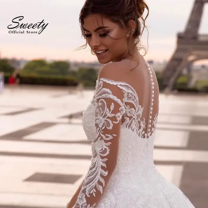 Robe de mariée élégante en organza avec broderie