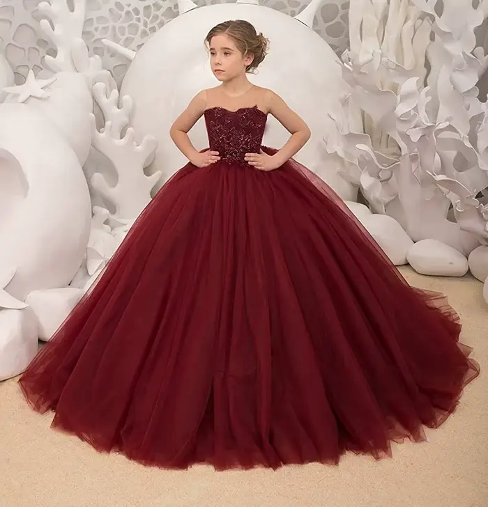 Robe de concours bordeaux pour filles