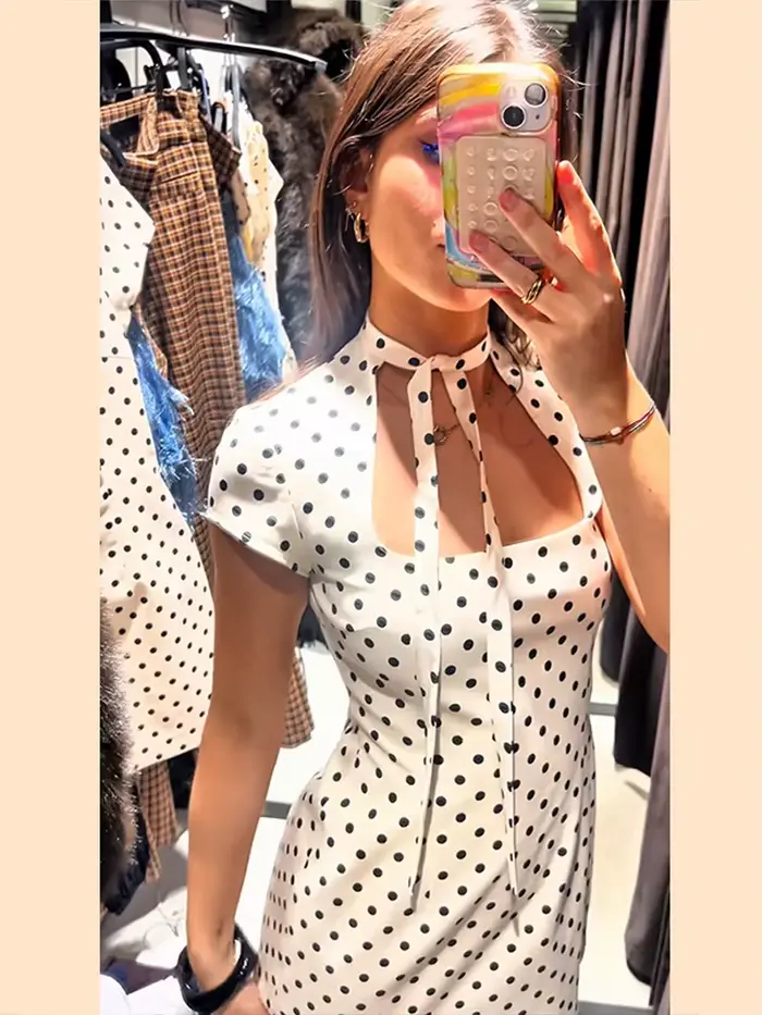 Robe Courte Élégante à Pois pour Femme