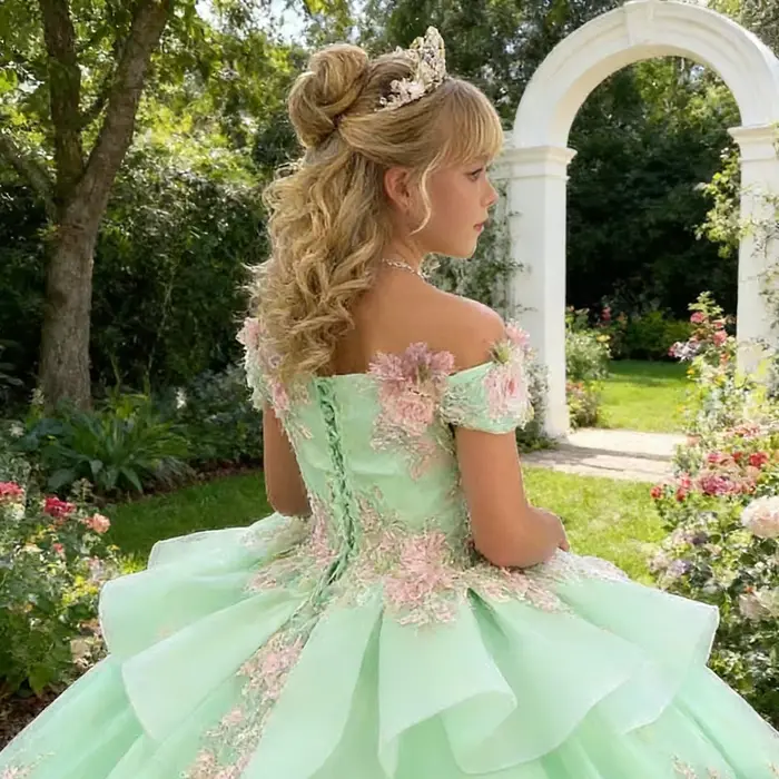 Robe de demoiselle d'honneur en tulle à volants