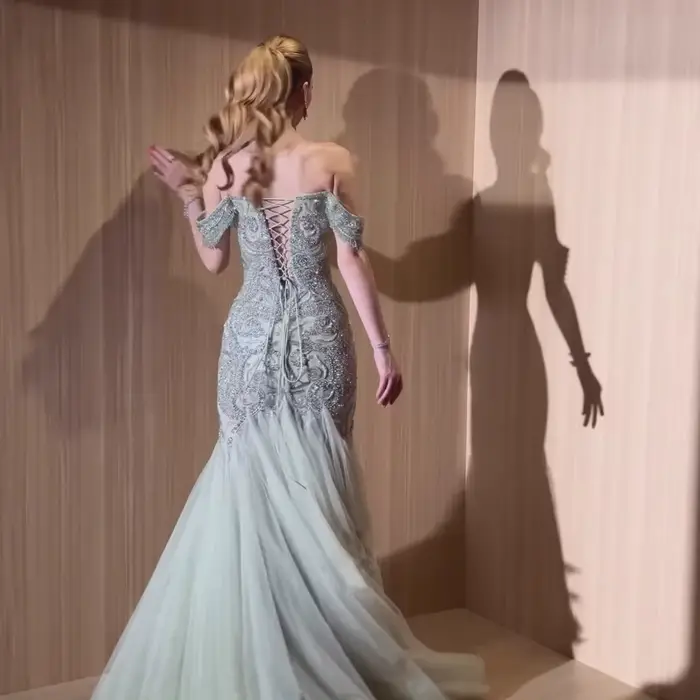 Robe de soirée sirène de luxe en polyester satiné perlée avec décolleté hors épaule pour femmes, idéale pour mariage et cérémonies spéciales