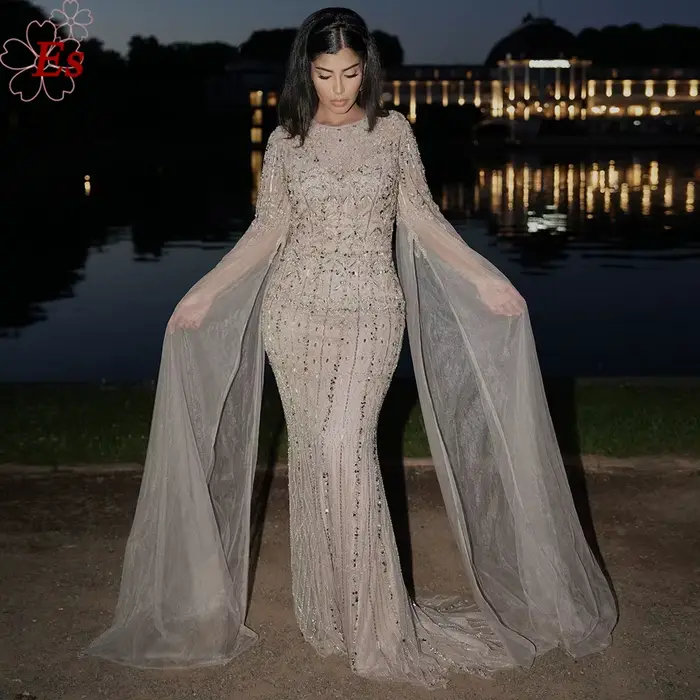 Robe de soirée sirène élégante pour femme avec manches cape