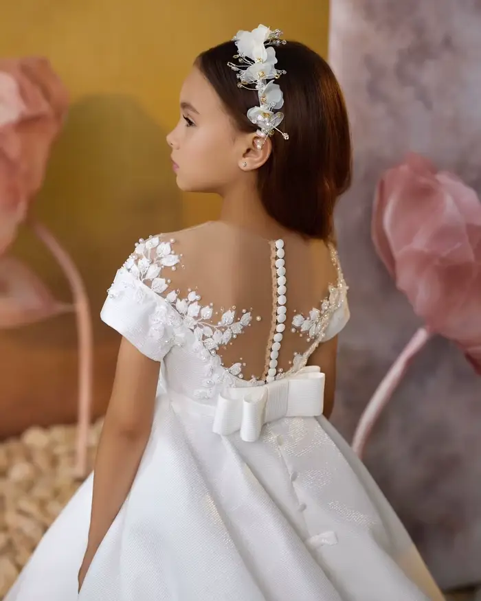 Robes de fille de fleur blanche pour mariage longueur de plancher en satin filles bébé