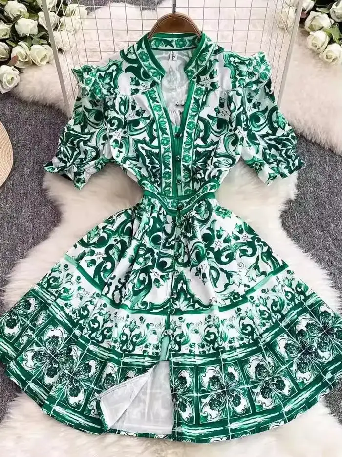 Robe imprimée en porcelaine bleue et blanche mini pour femme style plage occasion fête été 2025