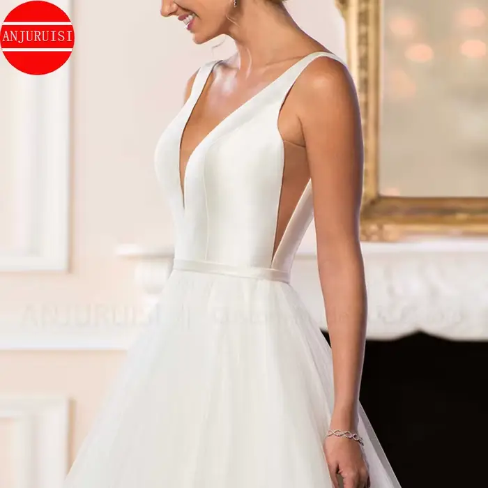 Robe de mariée simple en polyester avec train de la cour pour femmes, élégante et sexy, idéale pour les occasions spéciales