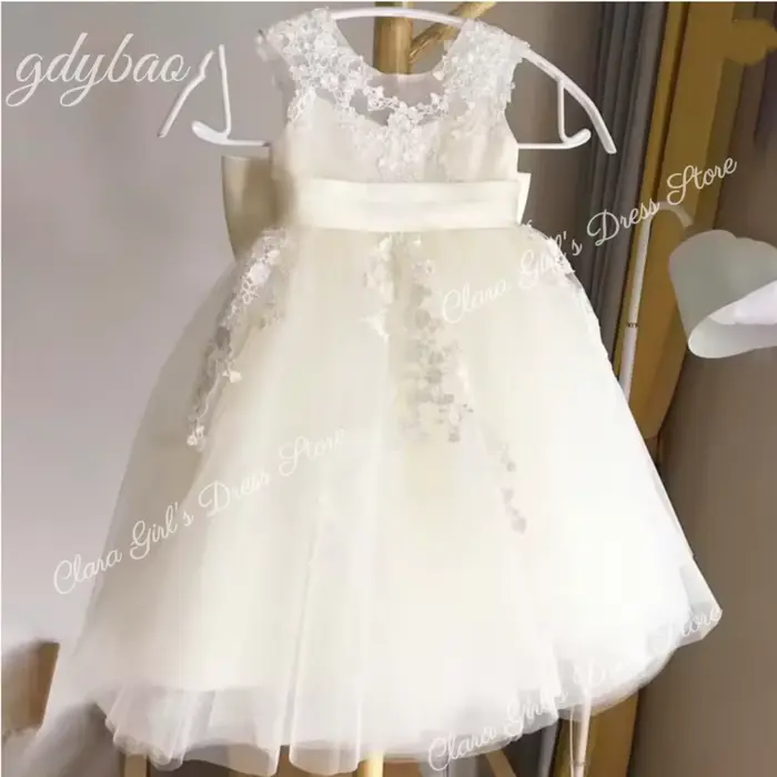 Robes de demoiselle d'honneur en tulle bouffant