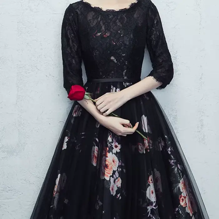 Robe de soirée élégante en dentelle imprimée floral pour femmes grandes tailles occasions spéciales soirée officielle noire sans manches