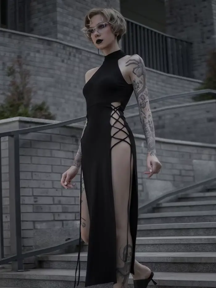 Robe gothique mi-longue à col licou style gothique pour femmes avec bandage Y2K soirée gothique tricoter polyester coton sans manches occasions spéciales