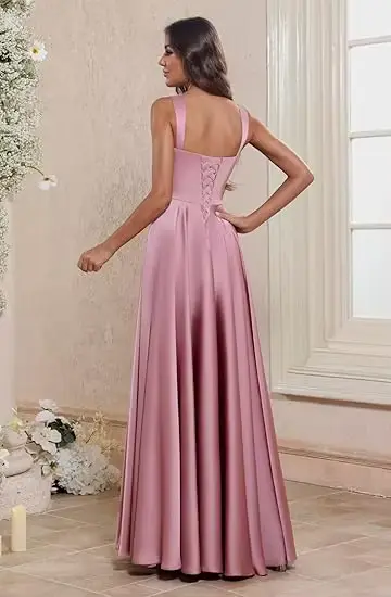 Robes de Demoiselle d'Honneur Rose Poudré Coupe A-line Bretelles Carrées Fente Latérale Corset