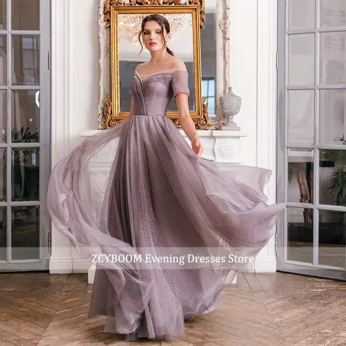 Robe de soirée élégante en tulle brillant effet illusion longue au sol avec traîne de balayage pour cérémonie de remise des diplômes ou bal