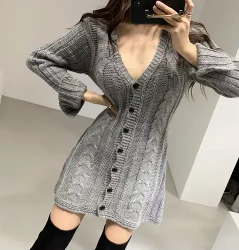 Robe pull pour femme tricotée en polyester avec décolleté en V et manches évasées pour automne-hiver occasions spéciales adolescents
