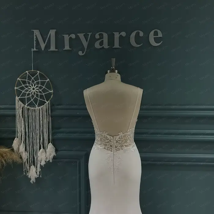Robe de mariée exquise en polyester avec train de la cour pour femmes - Sirène / Trompette - Col en V - Dentelle et appliques - Luxe - Occasions spéciales