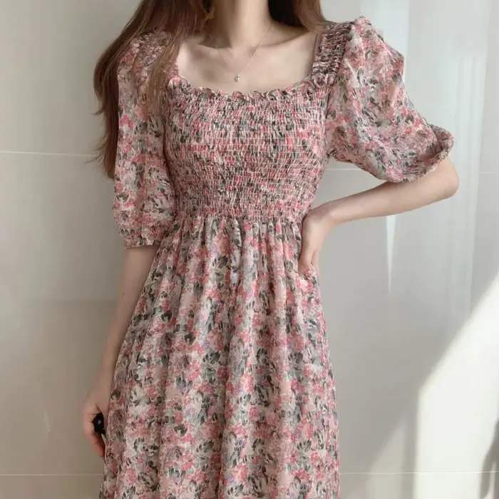 Robes pour femmes 2025 robe florale femme dos ouvert dos nu vêtements plage fleur serré moulante Midi nouveau en offre élégant