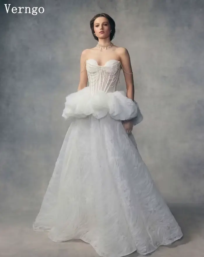 Robe de mariée plissée de luxe Verngo