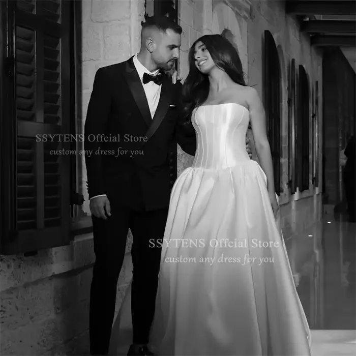 Robe de mariée princesse trapèze élégante SSYTENS sans bretelles blanche pour femmes occasions spéciales