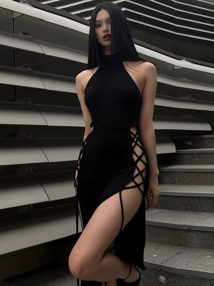 Robe gothique mi-longue à col licou style gothique pour femmes avec bandage Y2K soirée gothique tricoter polyester coton sans manches occasions spéciales