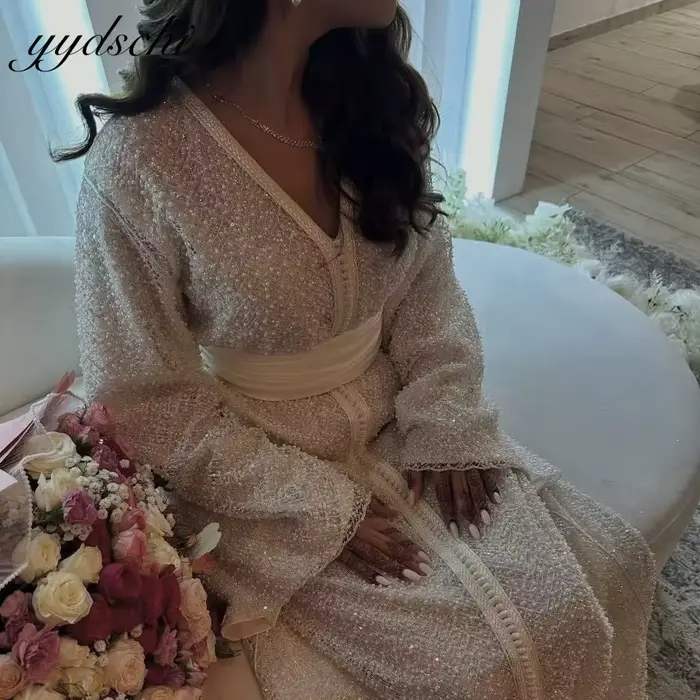 Caftan personnalisé moderne 2026 perles robe de bal simplement col en v Satin dubaï robes de soirée فستانmavera❤ ...........