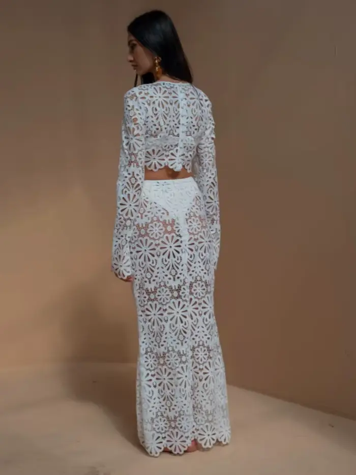 Blanc élégant broderie évider robes de plage ensemble Sexy voir si haut court jupes longues femmes ensembles été