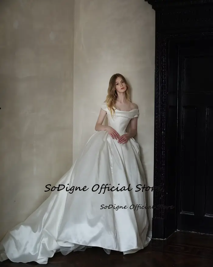 Robe de mariée trapèze en Satin