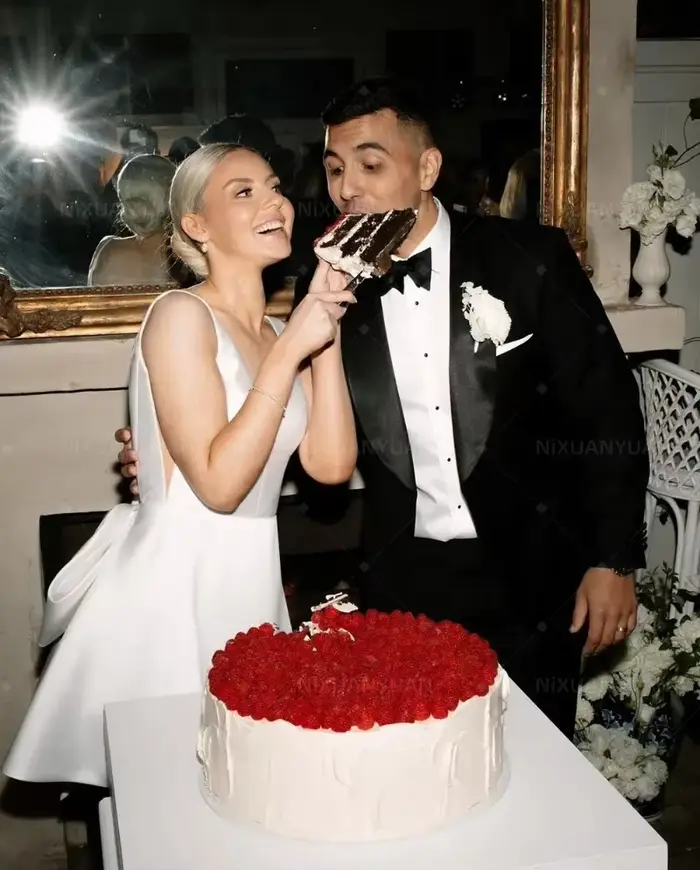 Robe de Soirée de Mariage Courte en Satin Blanc avec Nministériels
