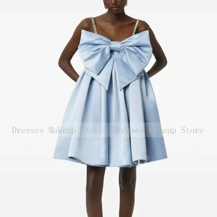 Robe de cocktail de luxe en satin