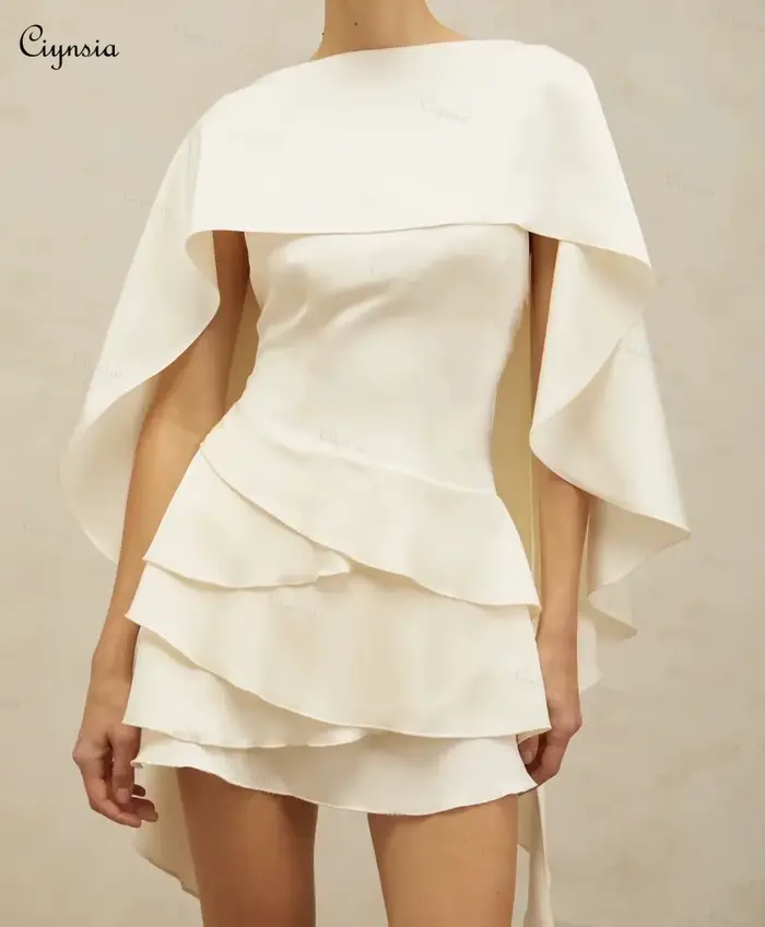Robes de soirée blanches personnalisées Ciynsia, mini-robe de bal courte en satin à volants avec dét