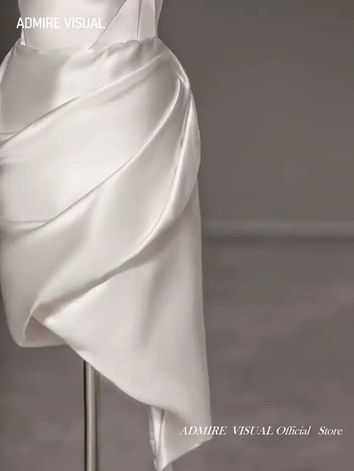 Robe de mariée courte A-ligne en satin